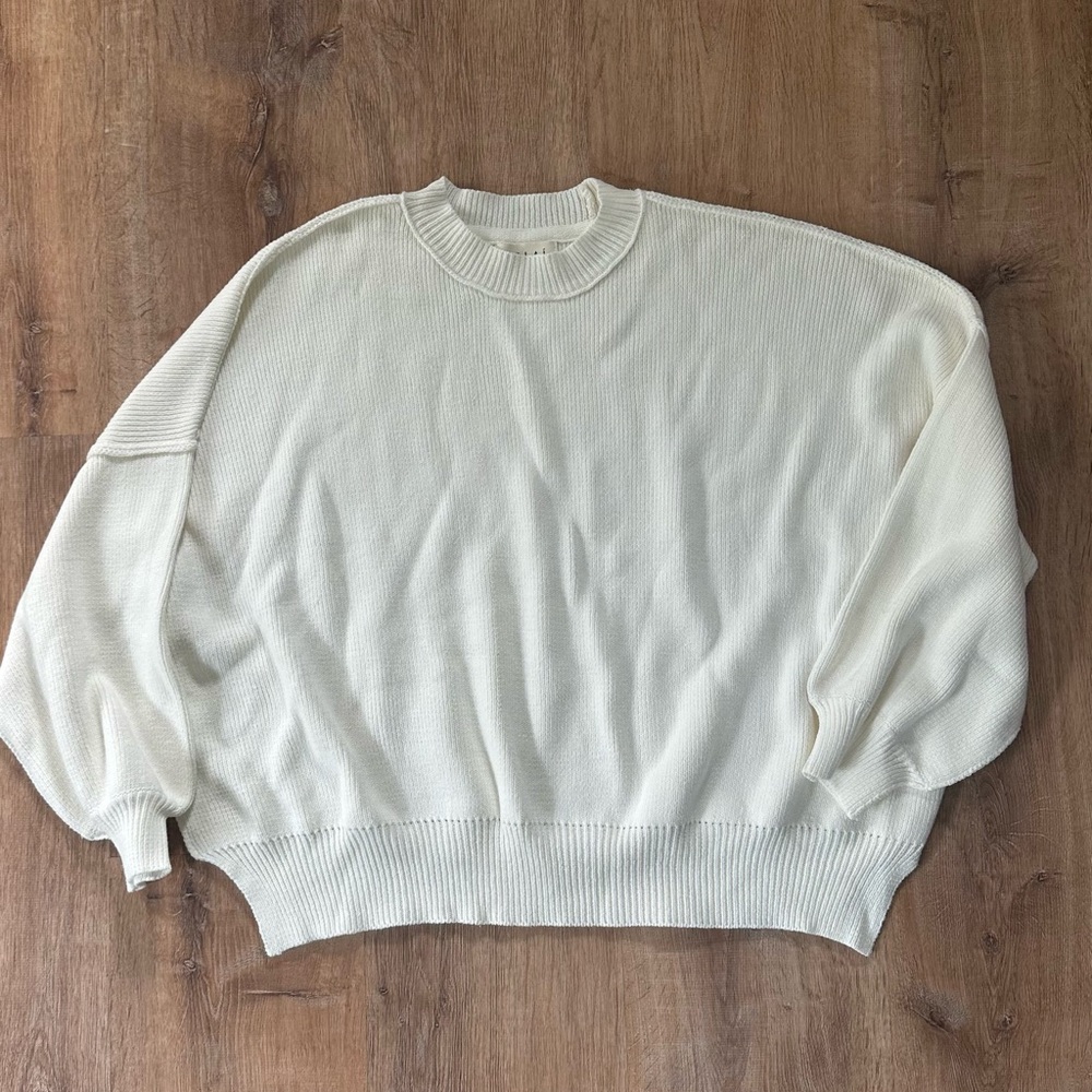 NWOT Solai Soft Knit Sweater
